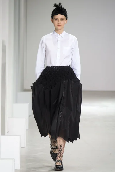 Look 2
